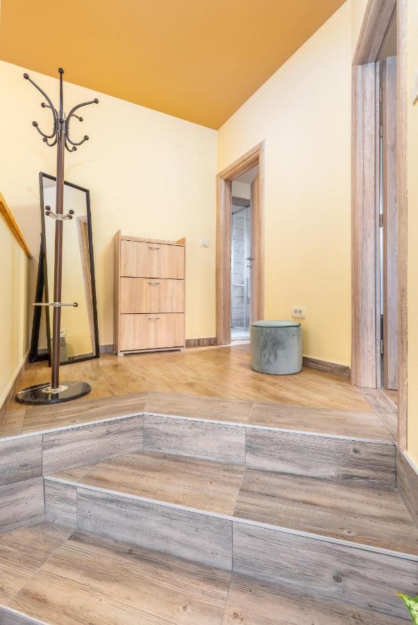 Apartmani Monte Pula Exterior foto