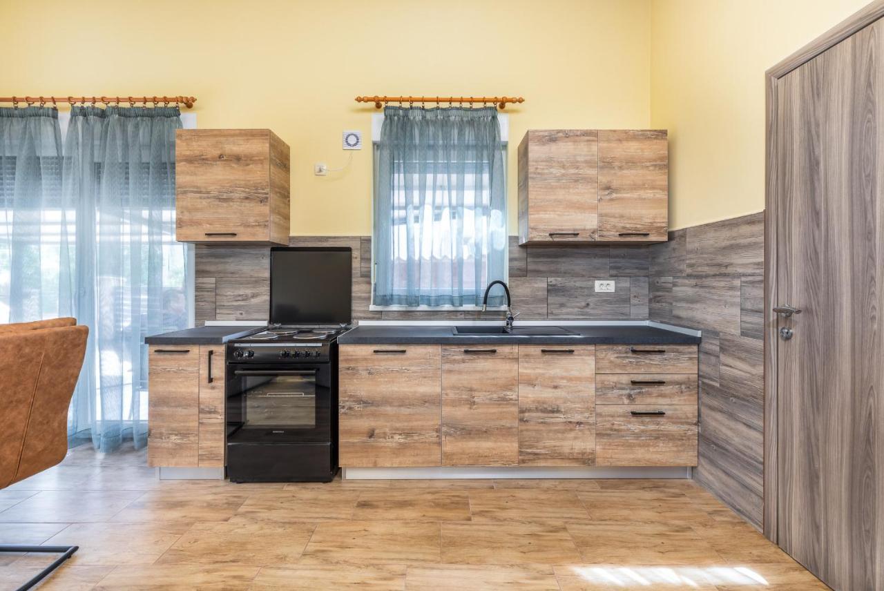 Apartmani Monte Pula Exterior foto